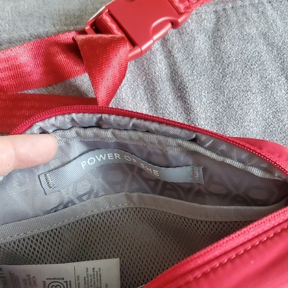 Athleta All About Croasbody Beltbag - Picture 7 of 11